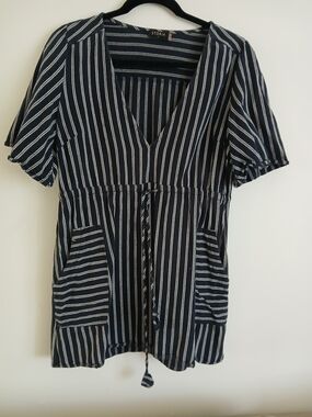 Storia Navy and White Striped V-Neck Tunic
